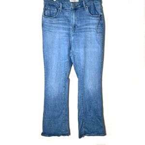 Levi's 725 light wash high-rise boot cut jeans size 32 B92
